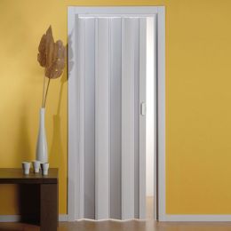 Πόρτα φυσαρμόνικα εσωτερικού χώρου από PVC με διαστάσεις 75-87x215cm σε λευκό χρώμα.